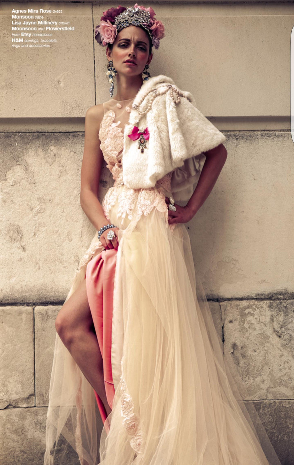 Robe de mariée romantique en dentelle et tulle à dos ouvert – Sur mesure