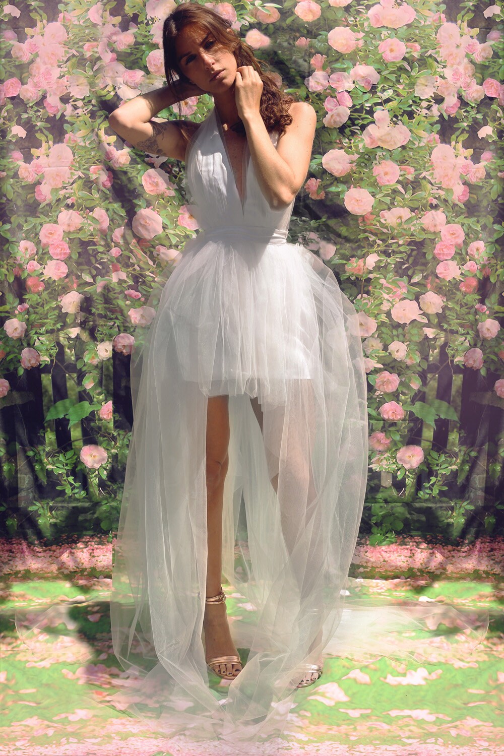 Robe de mariée mini tutu – Col américain, nœud amovible et longue traîne en tulle