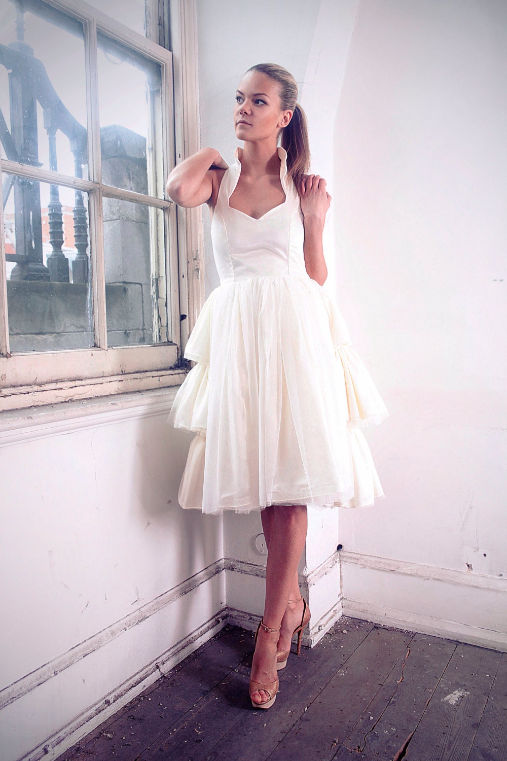 Audrey – Vintage Tea-Length Wedding Dress with Halter Neck & Tulle Skirt