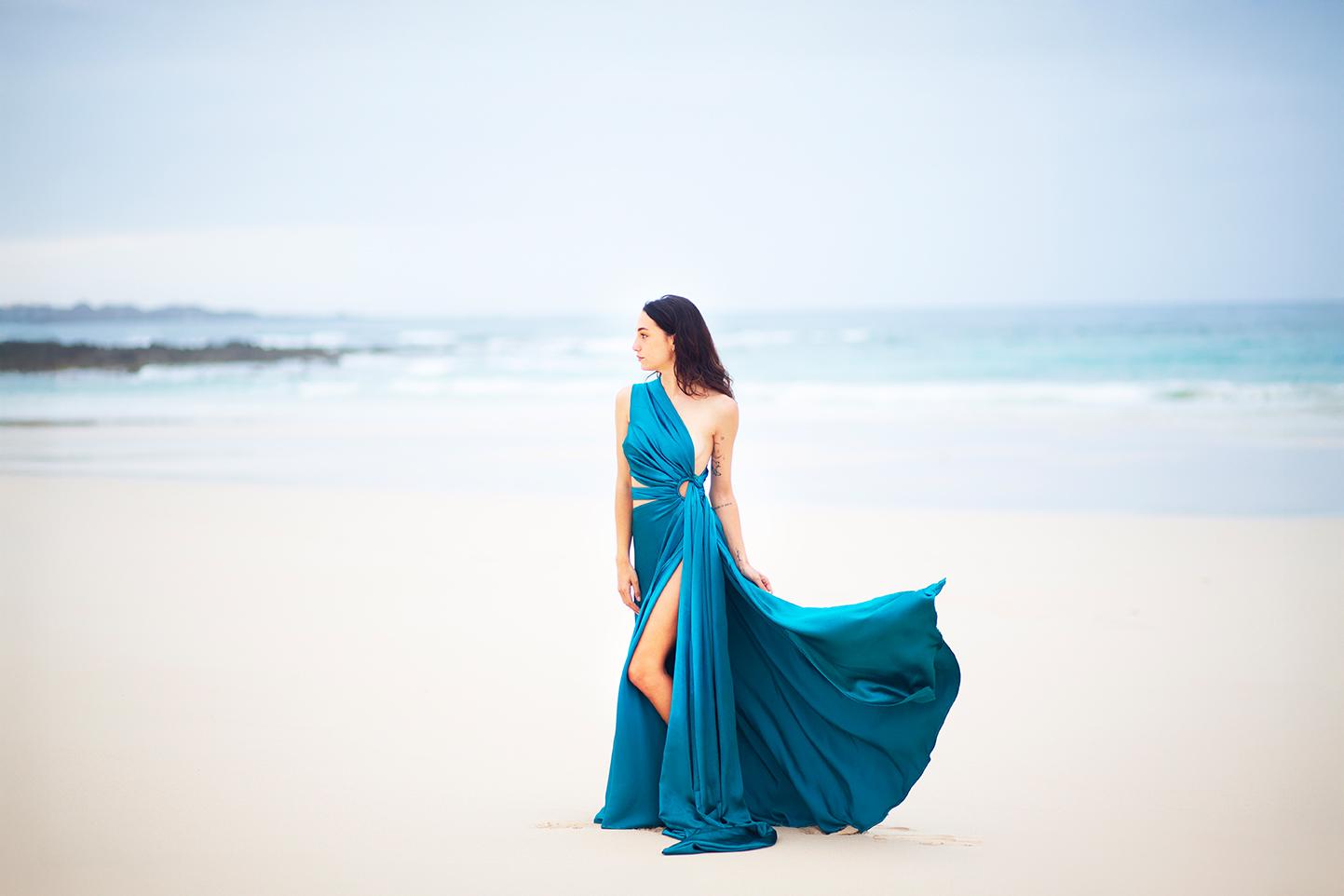 Satin One-Shoulder Maxi Gown – Cut-Out Ring Detail, High Slit & Open Back, Made to Measure