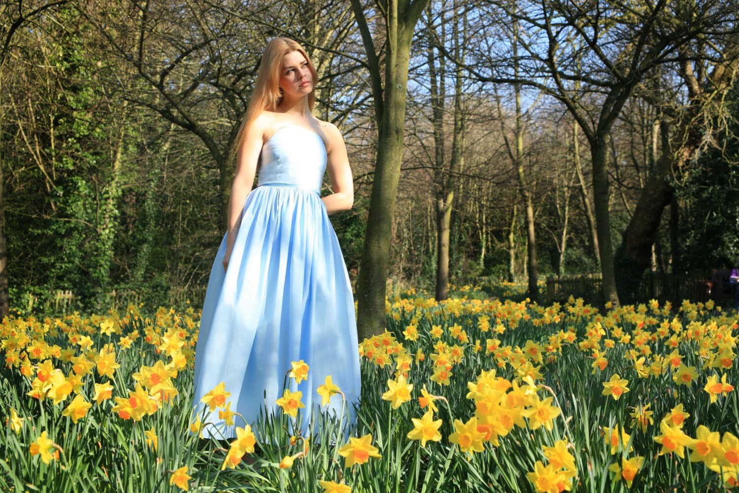 Alice – Robe corset et tutu inspirée de Dior en coton biologique