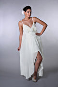 Latina – Robe de mariée de plage en mousseline ornée de roses en satin