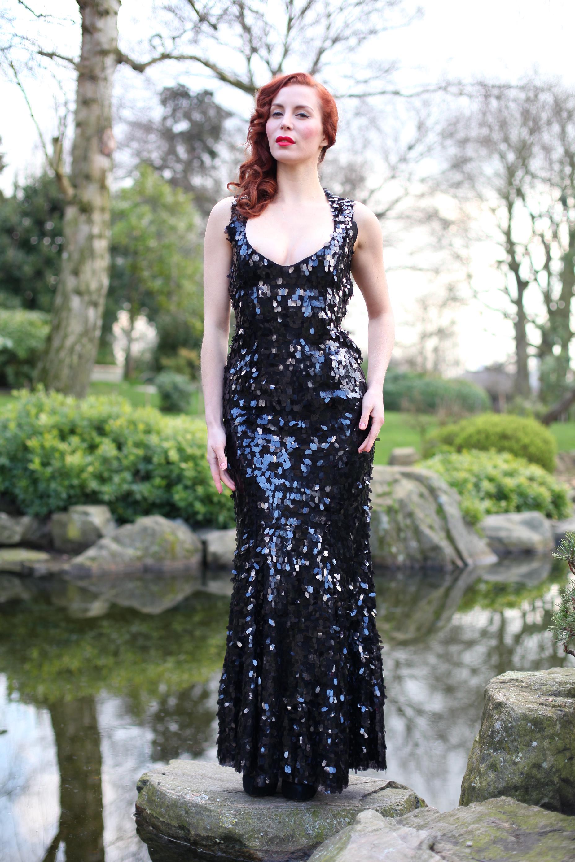 Noir – Robe de Soirée à Paillettes Dos Nu