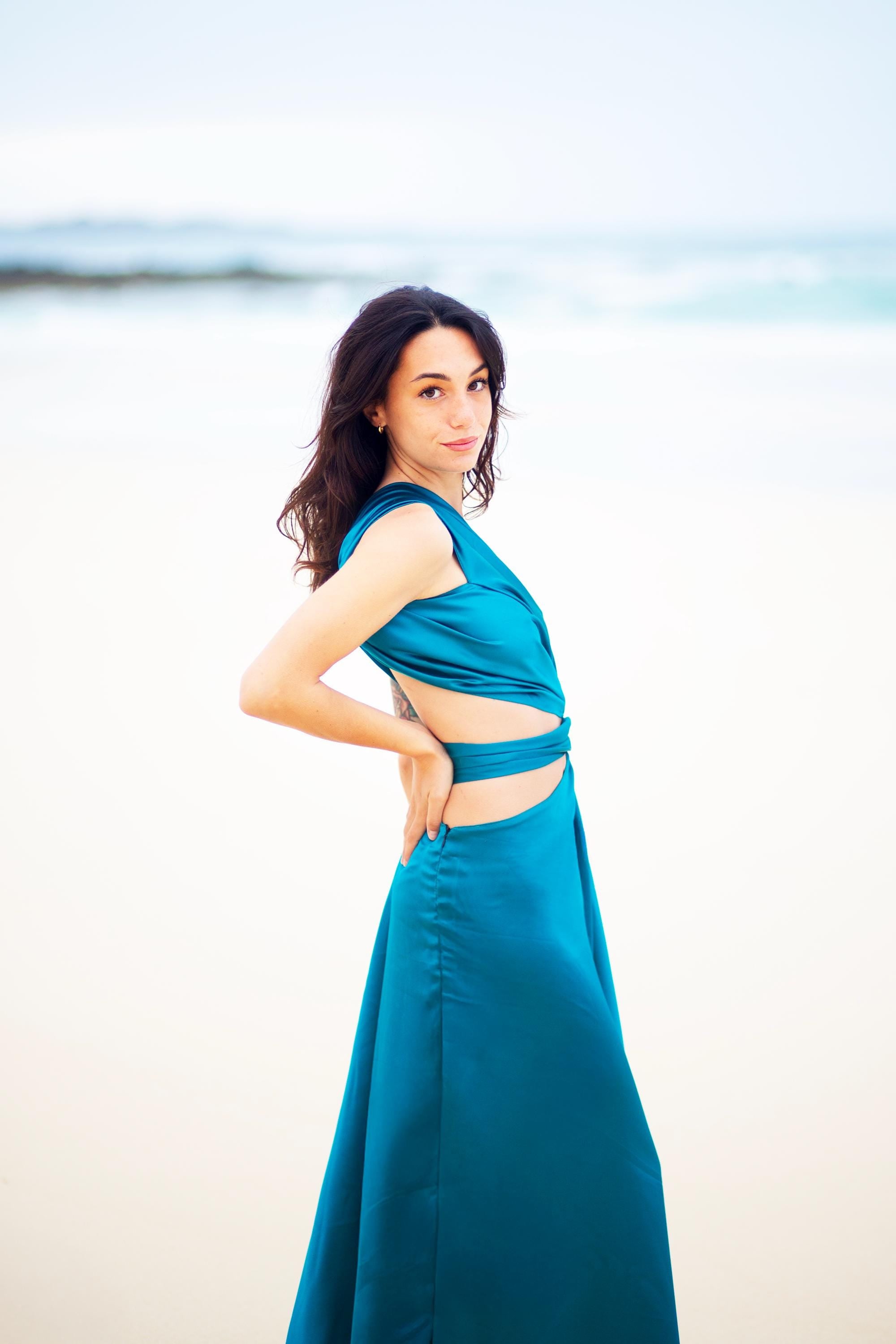 Satin One-Shoulder Maxi Gown – Cut-Out Ring Detail, High Slit & Open Back, Made to Measure