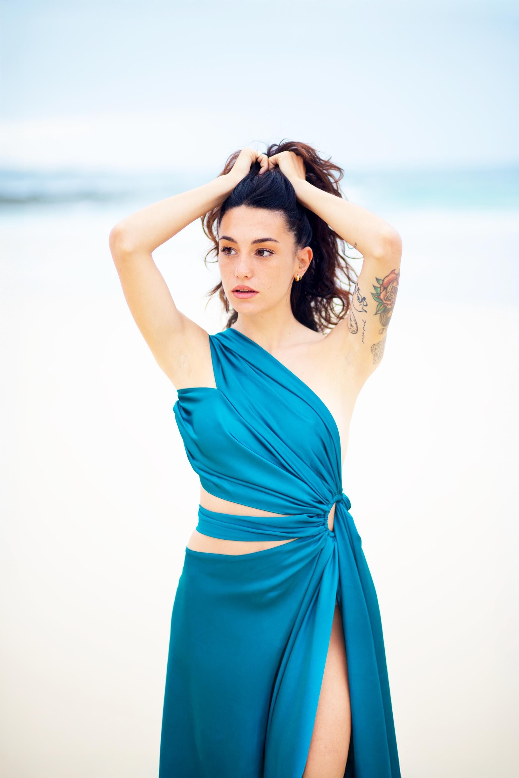 Satin One-Shoulder Maxi Gown – Cut-Out Ring Detail, High Slit & Open Back, Made to Measure