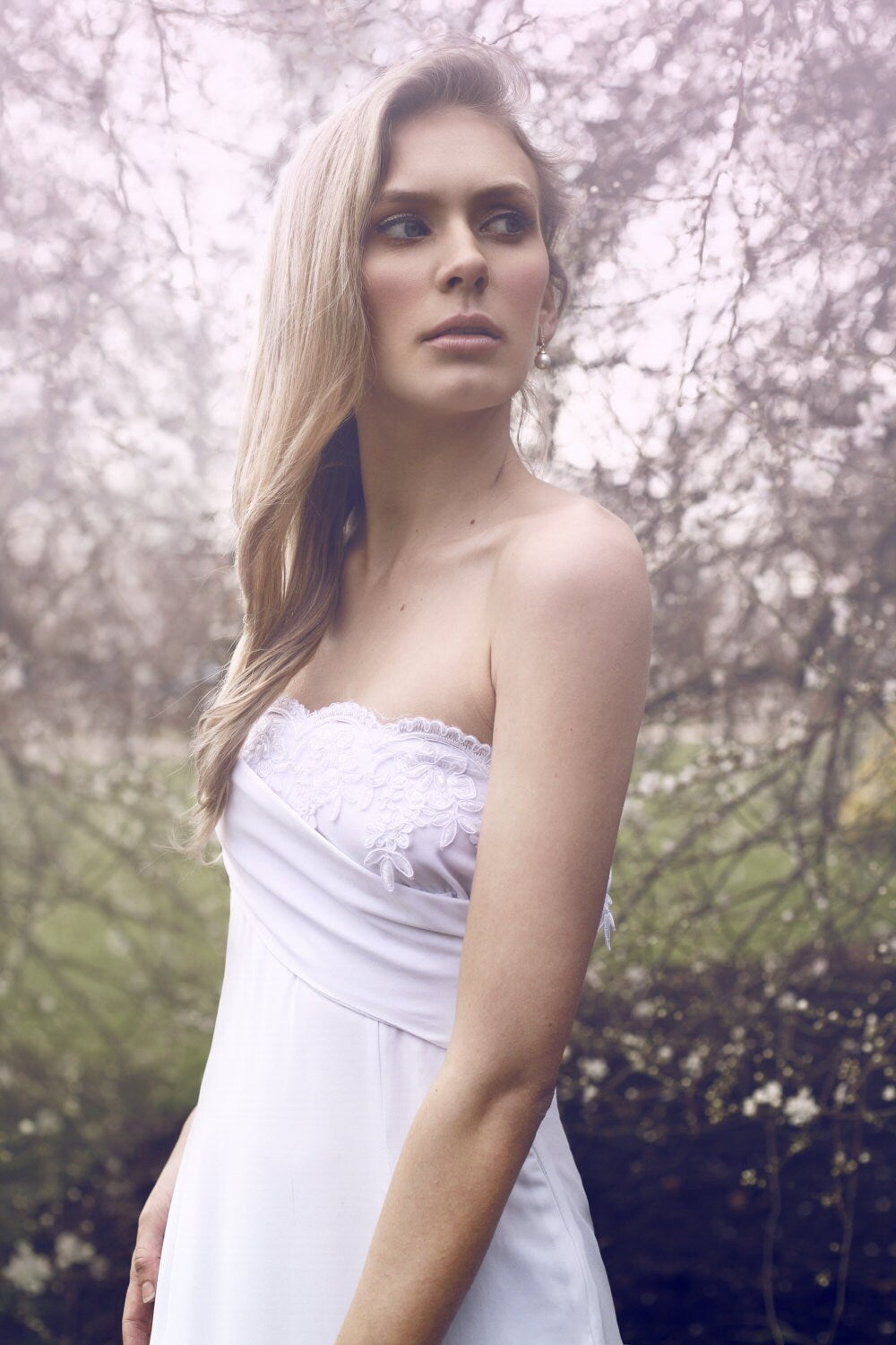 Margarita – Robe de mariée sirène épaules dénudées avec détails en dentelle