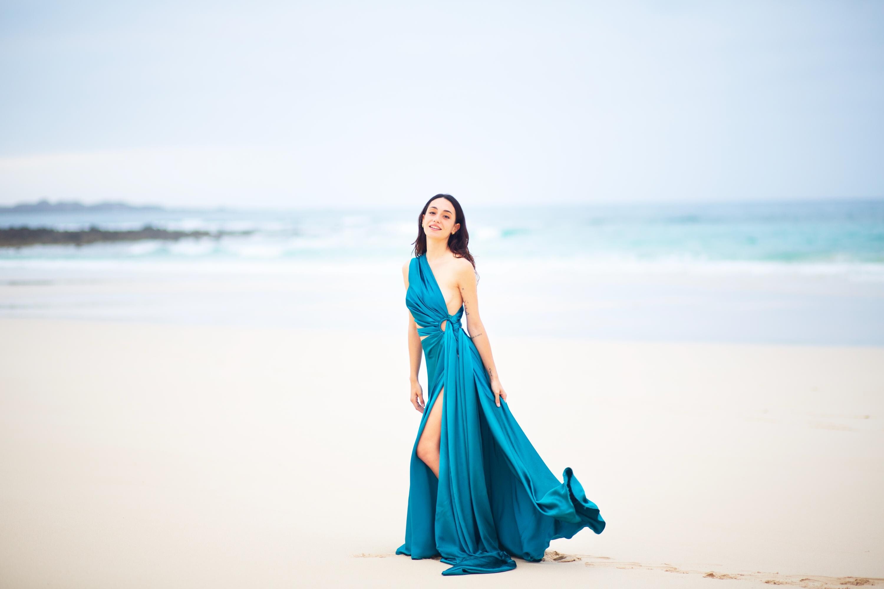 Satin One-Shoulder Maxi Gown – Cut-Out Ring Detail, High Slit & Open Back, Made to Measure