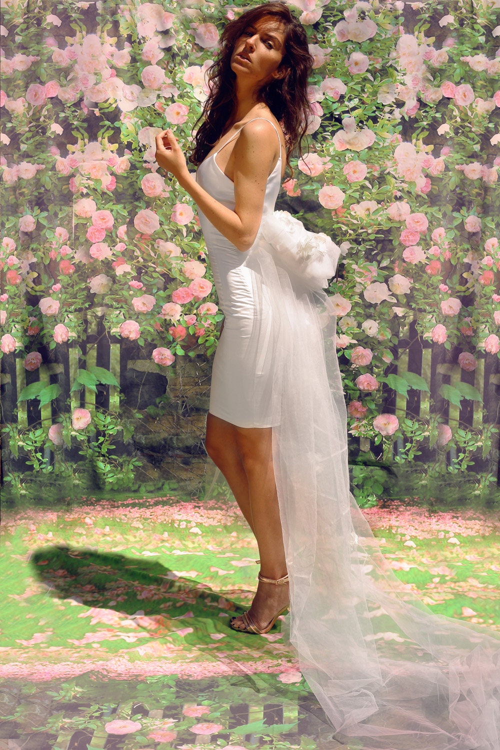 Robe de mariée courte et ajustée – Jupe crayon dos nu avec nœud amovible