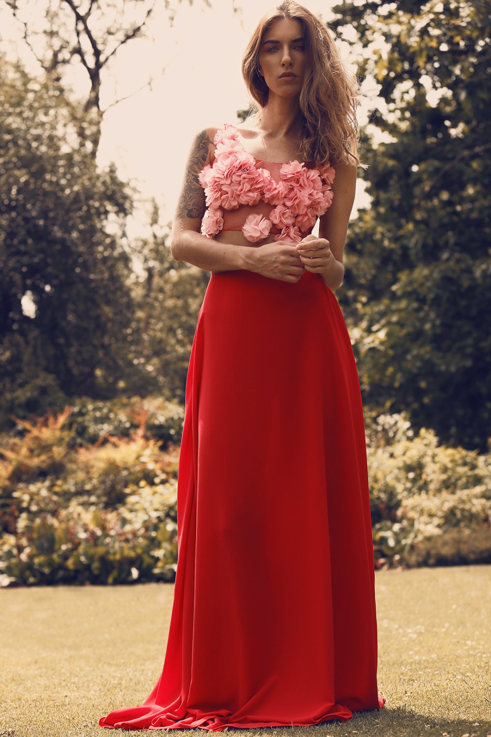 Chiffon Bloom – Ensemble top en résille fleurie fait main et jupe longue en georgette avec poches