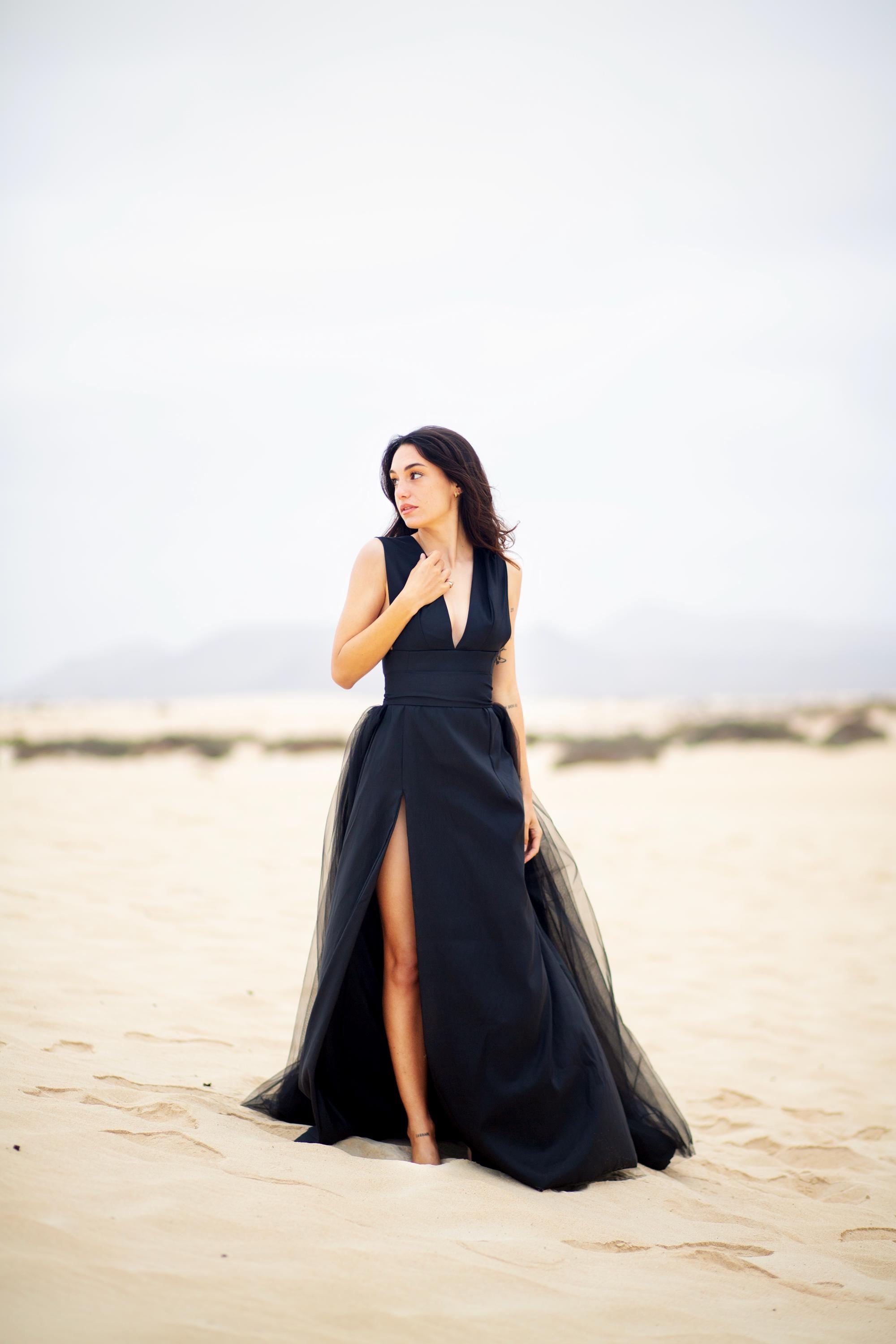 Taffeta & Tulle Evening Gown – Deep V-Neck, Open Back & High Slit, Made to Measure
