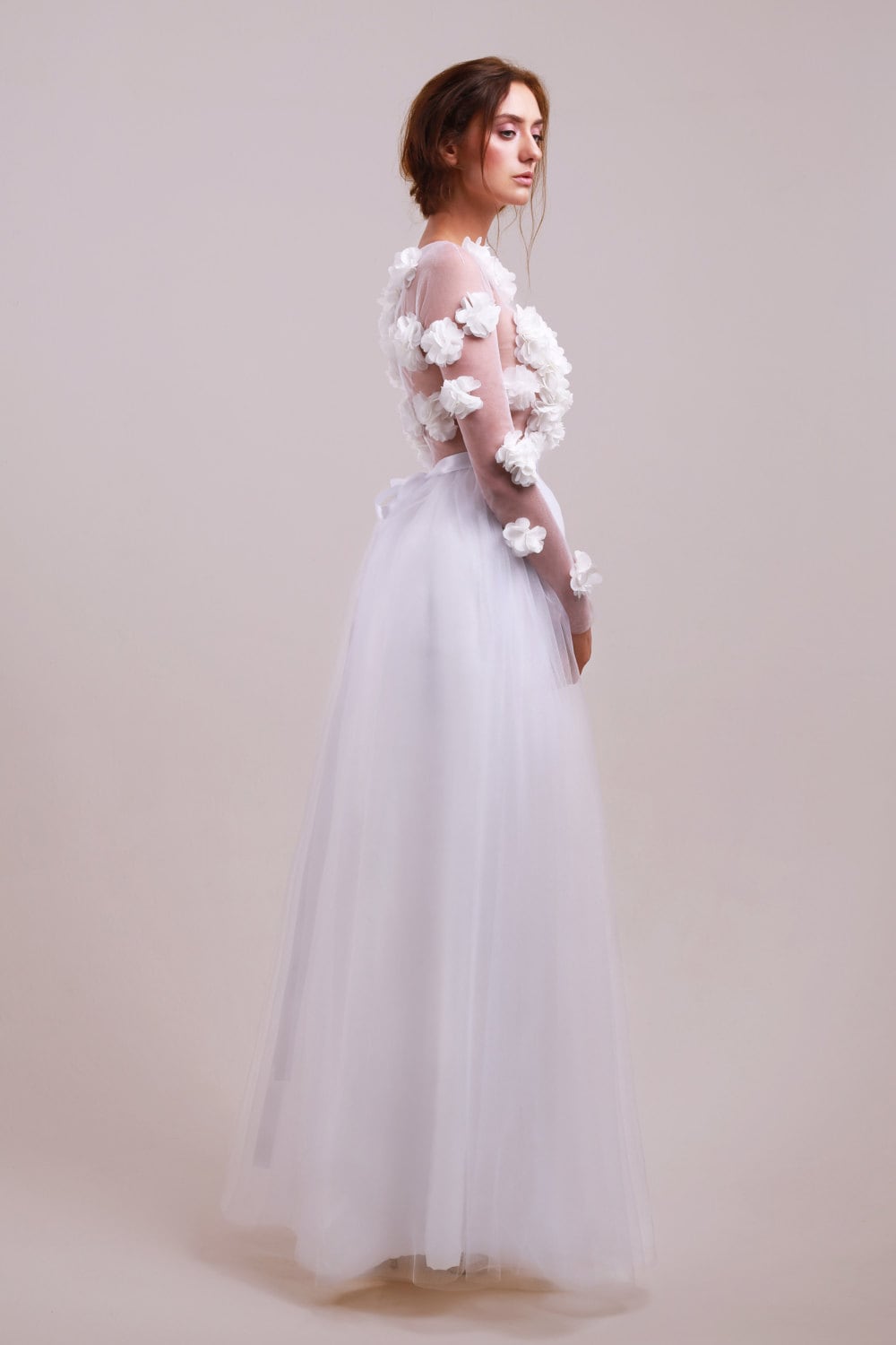 Robe de mariée en tulle et mousseline à motif floral – L'arbre japonais