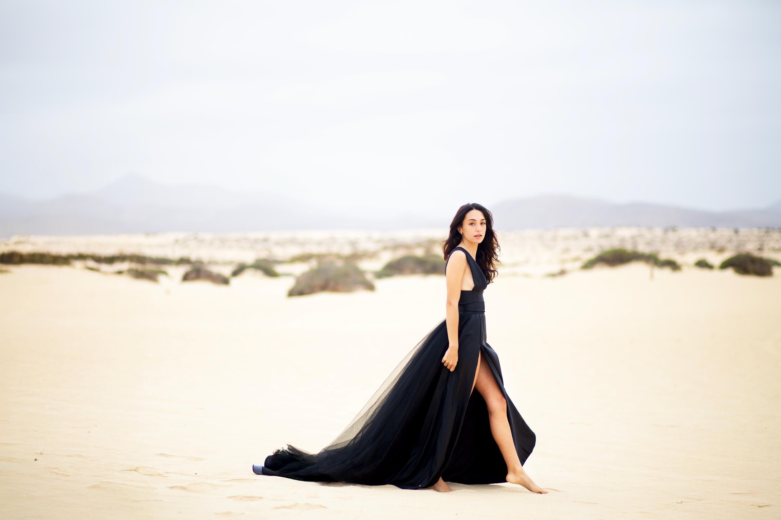 Taffeta & Tulle Evening Gown – Deep V-Neck, Open Back & High Slit, Made to Measure