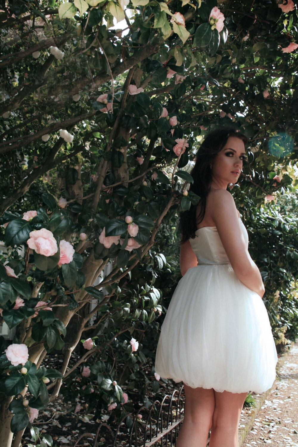 Mayfair – Mini-robe de mariée corset bustier avec jupe en tulle citrouille