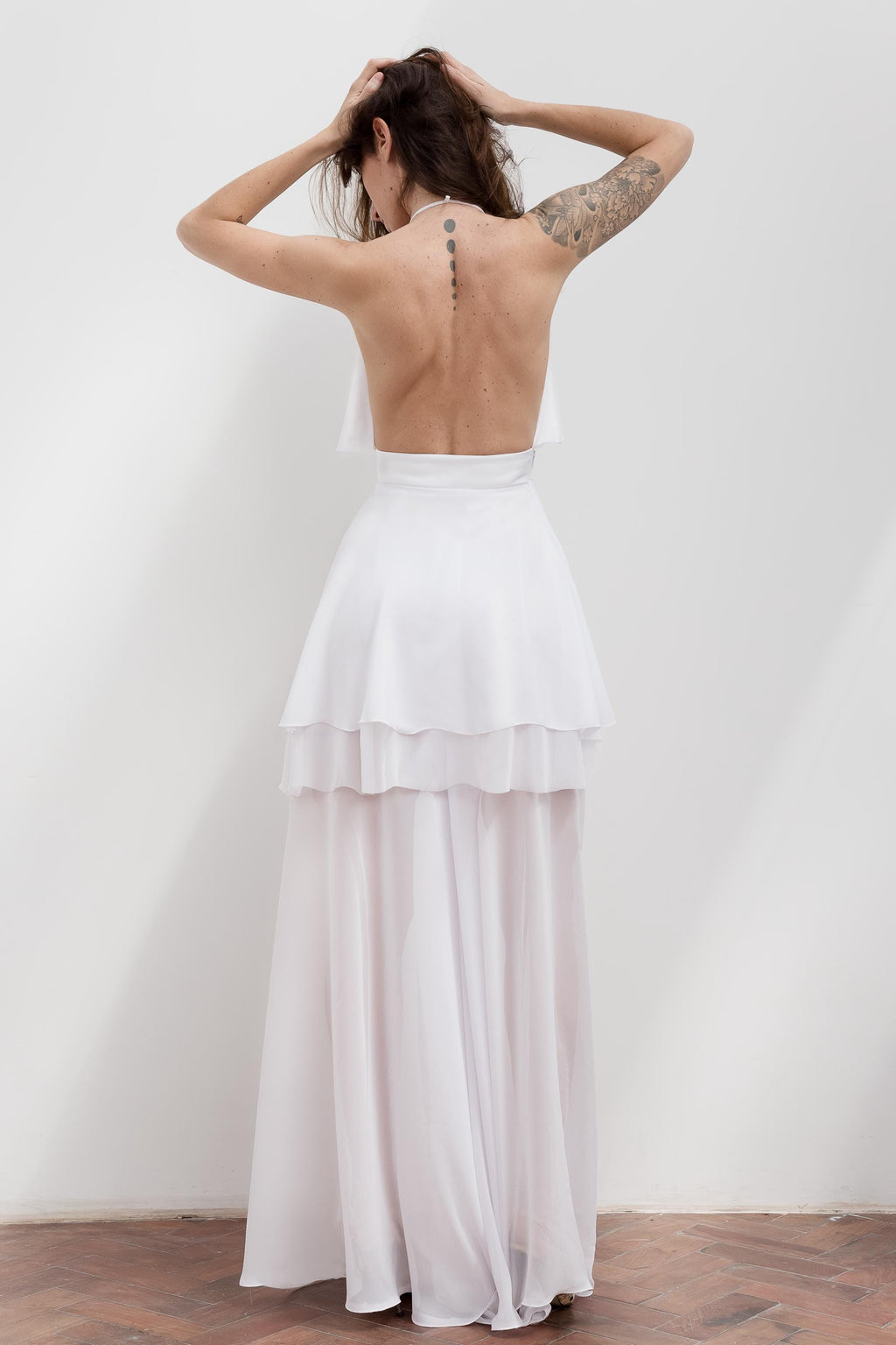Ensemble haut dos nu à licou et pantalon large en mousseline